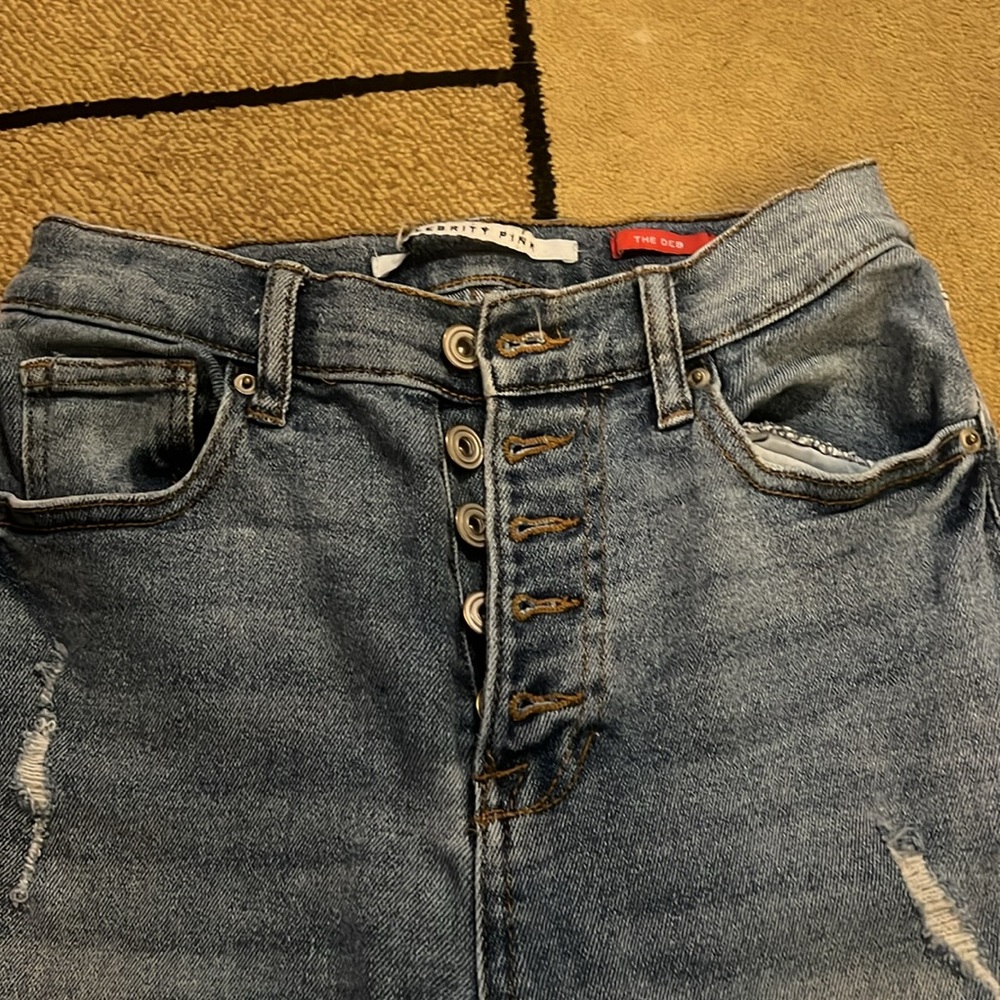 Jeans - Picture 2 of 5